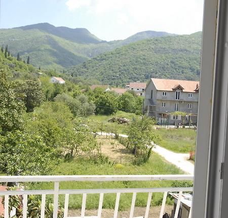 Apartments Dosljak Tivat Ngoại thất bức ảnh