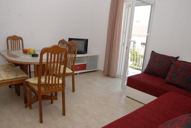 Apartments Dosljak Tivat Ngoại thất bức ảnh
