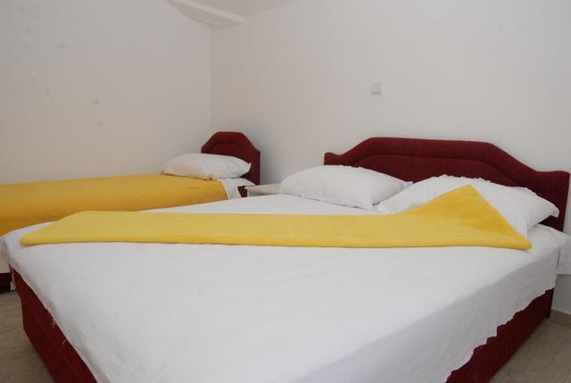 Apartments Dosljak Tivat Ngoại thất bức ảnh