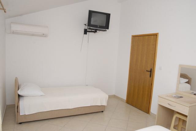 Apartments Dosljak Tivat Ngoại thất bức ảnh