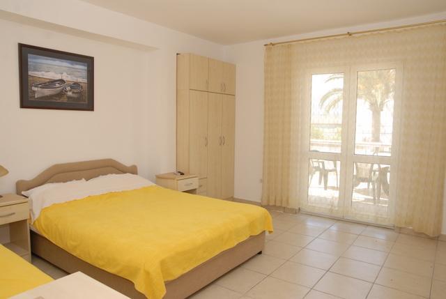 Apartments Dosljak Tivat Ngoại thất bức ảnh